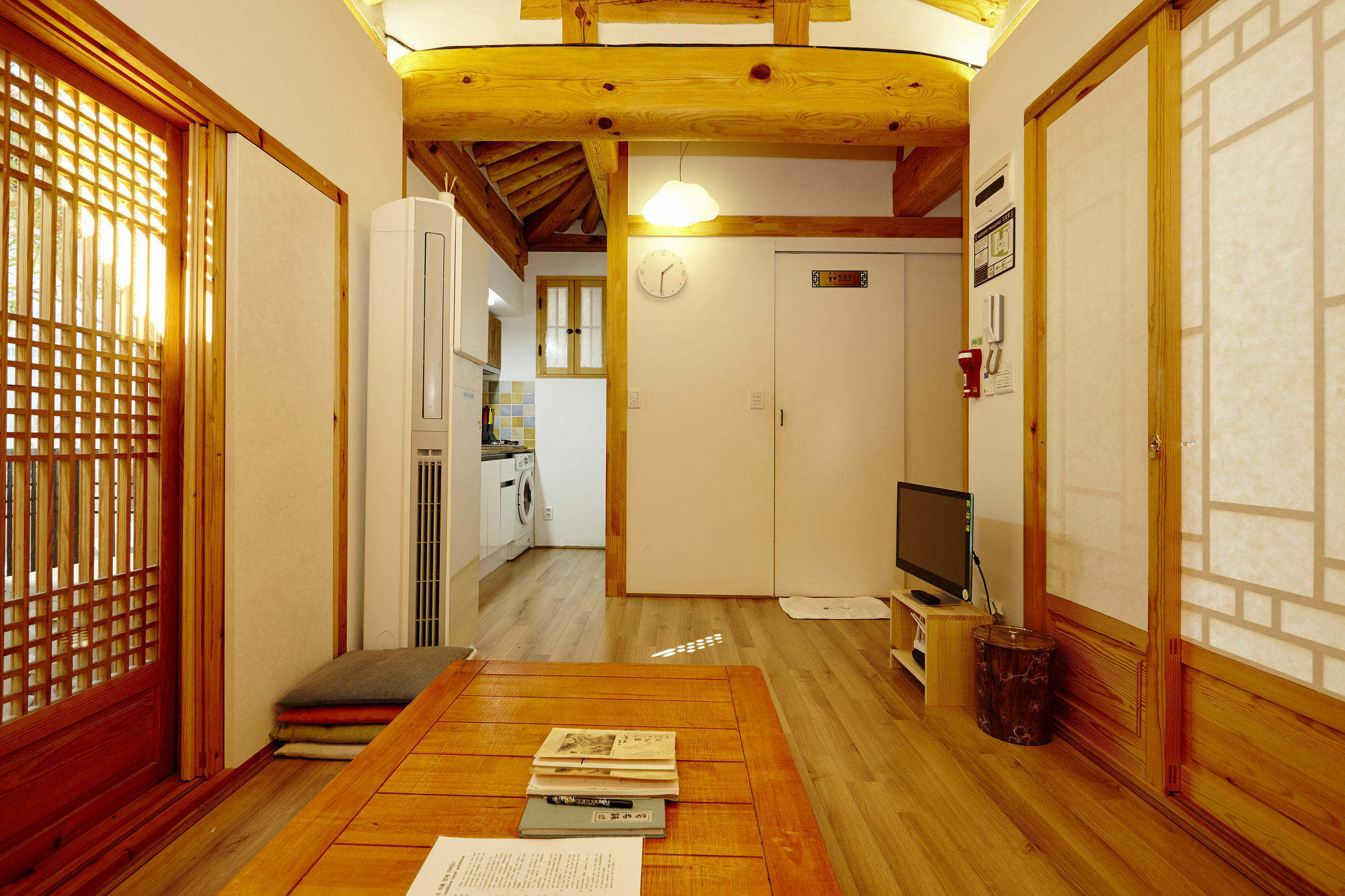 סיאול Hanok 24 Guesthouse Gyeongbokgung מראה חיצוני תמונה