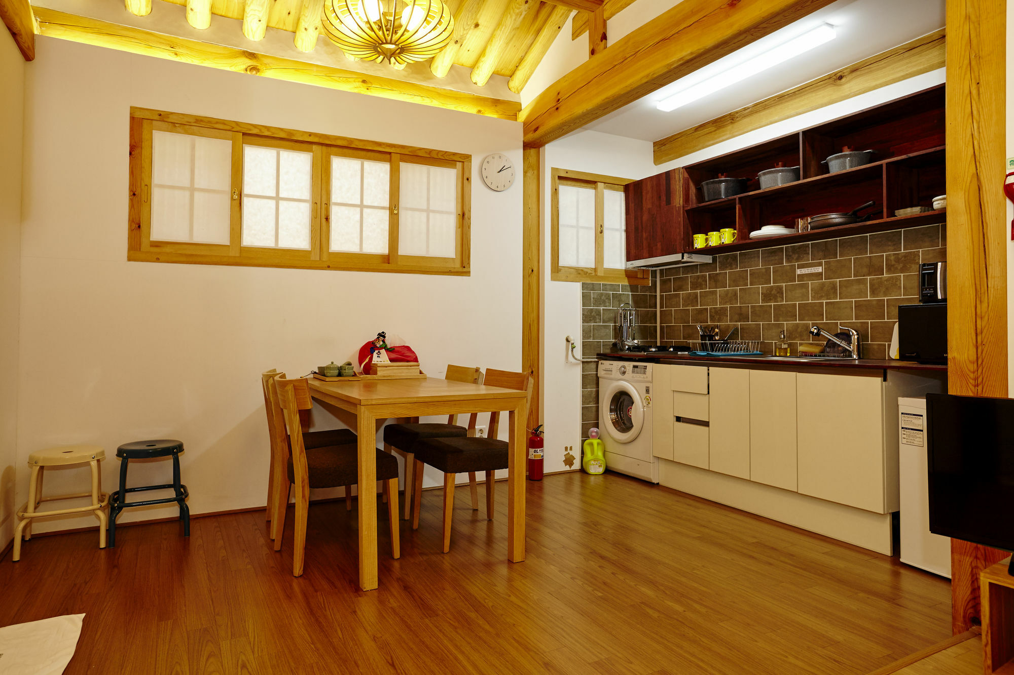 סיאול Hanok 24 Guesthouse Gyeongbokgung מראה חיצוני תמונה