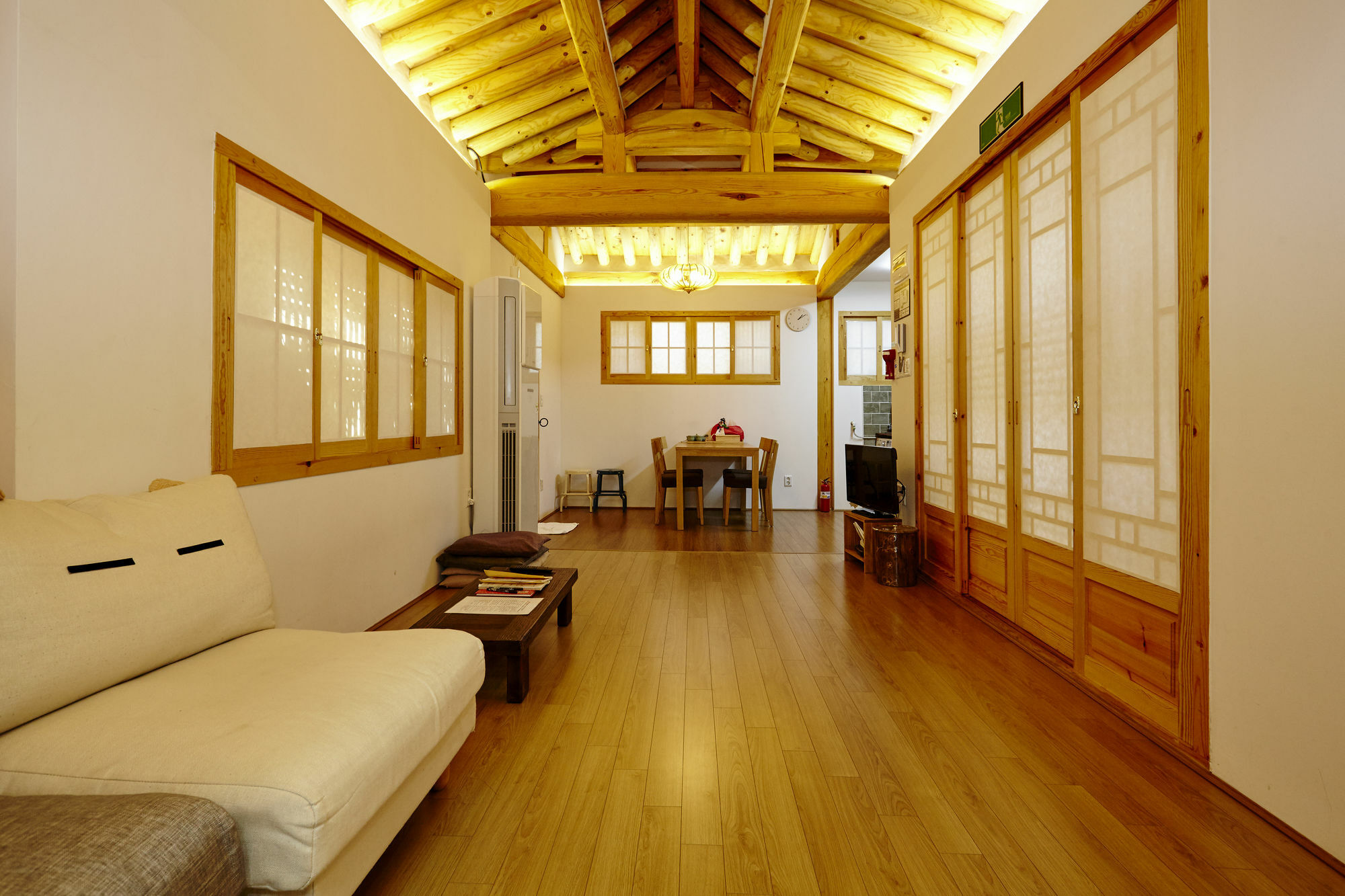 סיאול Hanok 24 Guesthouse Gyeongbokgung מראה חיצוני תמונה